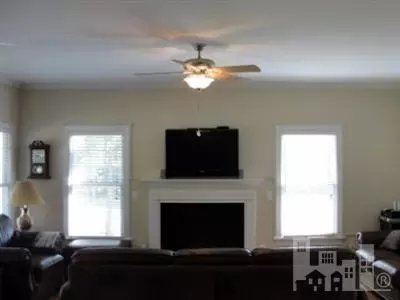 231 Pinecroft Dr, Dunn, NC 28334 photo 7