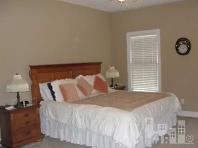 231 Pinecroft Dr, Dunn, NC 28334 photo 9