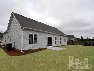 107 E Stockton Pl, Hampstead, NC 28443 photo 2