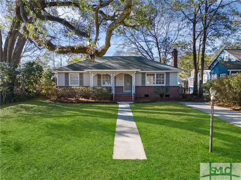317 E 60th St, Savannah, GA 31405