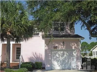 645 Sloop Pointe Ln, Kure Beach, NC 28449 photo 1