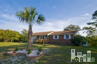 2240 Sloop Point Rd, Hampstead, NC 28443 photo 1