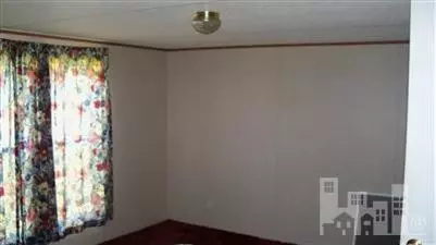 330 Tarheel Dr, Clinton, NC 28328 photo 4