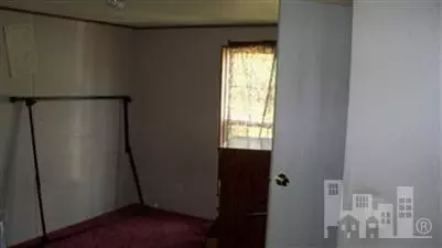 330 Tarheel Dr, Clinton, NC 28328 photo 3