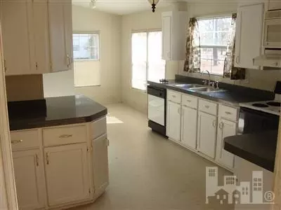 104 Doe Ct, Hampstead, NC 28443 photo 2