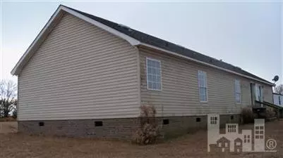 435 E Main St, Faison, NC 28341 photo 3