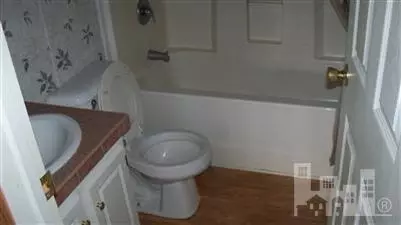 435 E Main St, Faison, NC 28341 photo 11