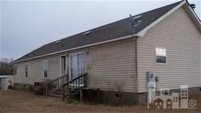 435 E Main St, Faison, NC 28341 photo 5