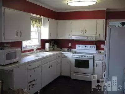 672 Hughes Rd, Hampstead, NC 28443 photo 5