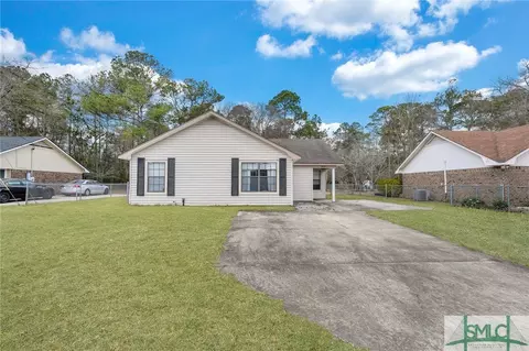 852 Ridgewood Way, Hinesville, GA 31313