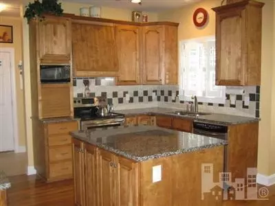 109 Laughing Gull Ln, Hampstead, NC 28443 photo 2