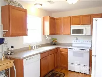 329 Oakmont Dr, Hampstead, NC 28443 photo 7
