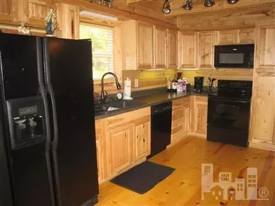 403 Pond View Cir, Hampstead, NC 28443 photo 5