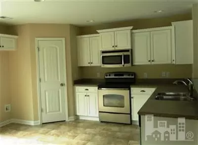138 Roughleaf Trl, Hampstead, NC 28443 photo 3