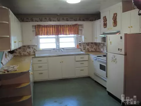 7959 Suttontown Rd, Faison, NC 28341 photo 2