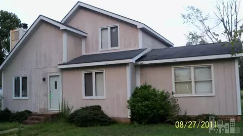 103 Cascade Cir, Dunn, NC 28334 photo 4