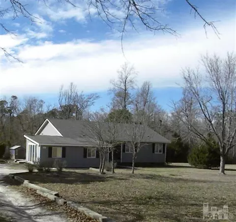 202 Cedar Ave, Hampstead, NC 28443 photo 1