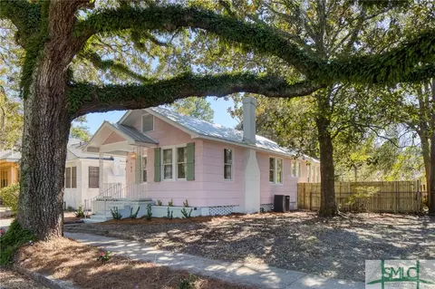 107 W 51st St, Savannah, GA 31405