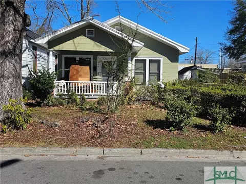 654 E 34th St, Savannah, GA 31401