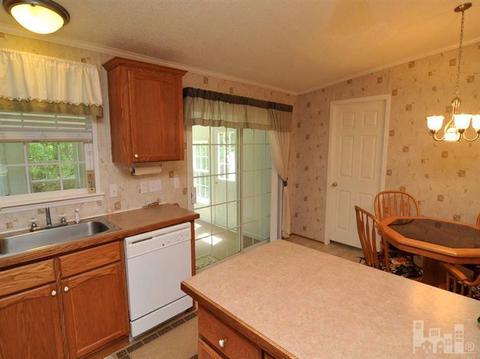 140 Cypress Cir, Hampstead, NC 28443 photo 6