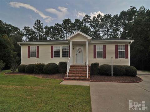 140 Cypress Cir, Hampstead, NC 28443 photo 1