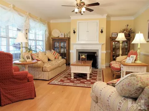 201 Dowitcher Dr, Hampstead, NC 28443 photo 2