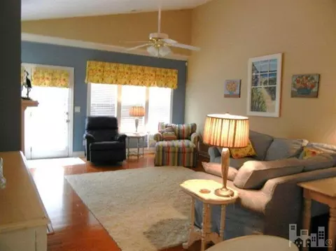 507 Azalea Dr, Hampstead, NC 28443 photo 6