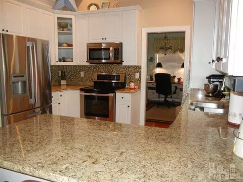507 Azalea Dr, Hampstead, NC 28443 photo 7