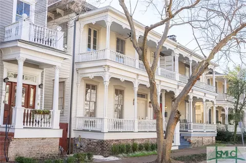 209 W Waldburg St, Savannah, GA 31401