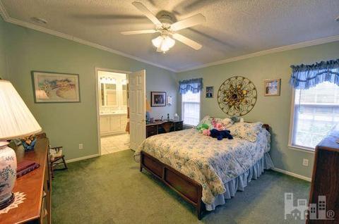 139 Groves Point Cir, Hampstead, NC 28443 photo 10