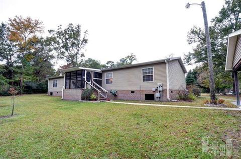 139 Groves Point Cir, Hampstead, NC 28443 photo 14