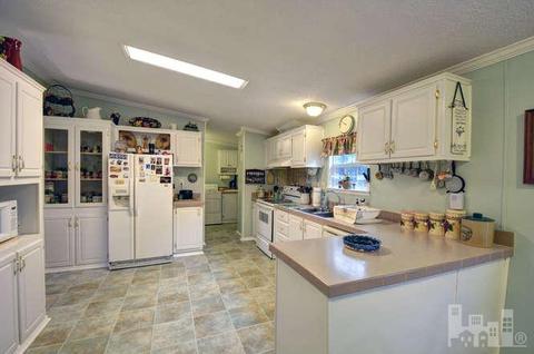 139 Groves Point Cir, Hampstead, NC 28443 photo 7