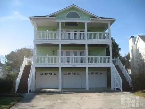 757 Sloop Pointe Ln, Kure Beach, NC 28449 photo 1