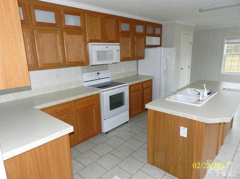 914 Herbert Dr, Kinston, NC 28501 photo 3