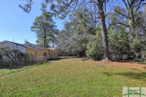 502 E 4th St, Springfield, GA 31329 photo 22