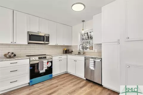 502 E 4th St, Springfield, GA 31329 photo 7