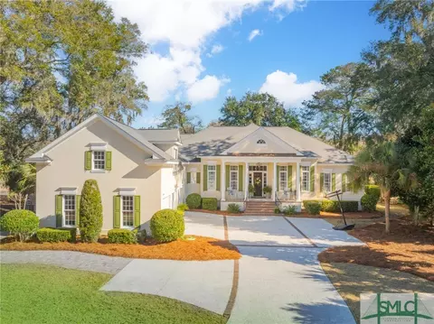 2 Lakewood Ct, Savannah, GA 31411
