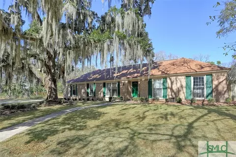 102 Chatsworth Rd, Savannah, GA 31410