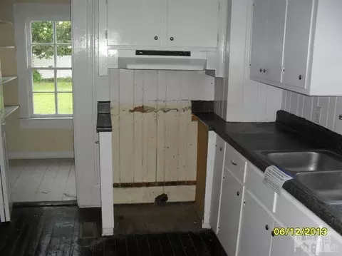 412 Steele St, Mount Olive, NC 28365 photo 9