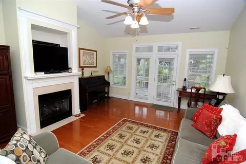 511 Azalea Dr, Hampstead, NC 28443 photo 2