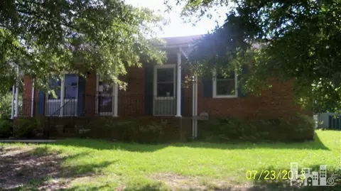 307 Briarcliff Dr, Dunn, NC 28334 photo 1