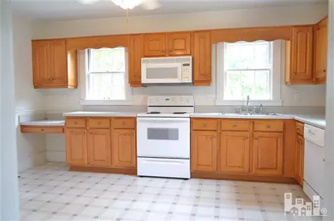 3700 Beattys Bridge Rd, Atkinson, NC 28421 photo 12