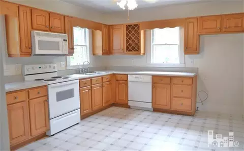 3700 Beattys Bridge Rd, Atkinson, NC 28421 photo 8