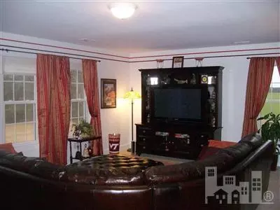 400 Cedar View Ln, Clinton, NC 28328 photo 8