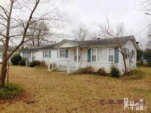 105 N Stringfield St, Atkinson, NC 28421 photo 1