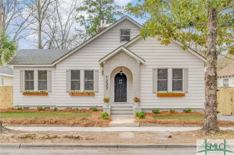 1227 E 41st St, Savannah, GA 31404