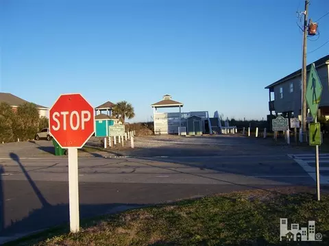 726 Sloop Pointe Ln, Kure Beach, NC 28449 photo 7