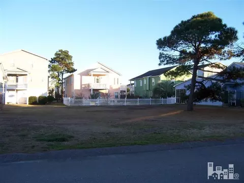 726 Sloop Pointe Ln, Kure Beach, NC 28449 photo 1