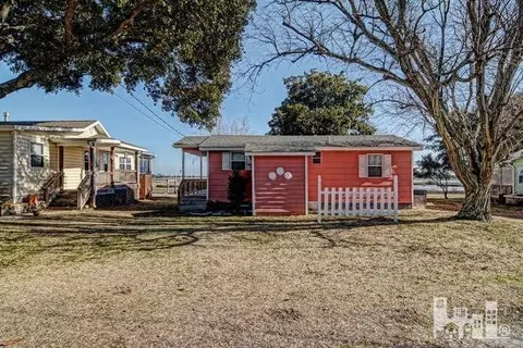 659 Hickory Point Rd, Hampstead, NC 28443 photo 9