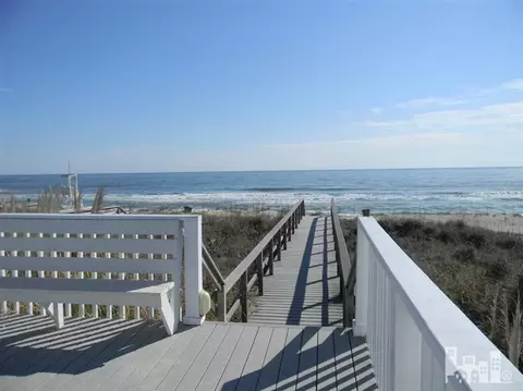 813 Sloop Pointe Ln, Kure Beach, NC 28449 photo 16